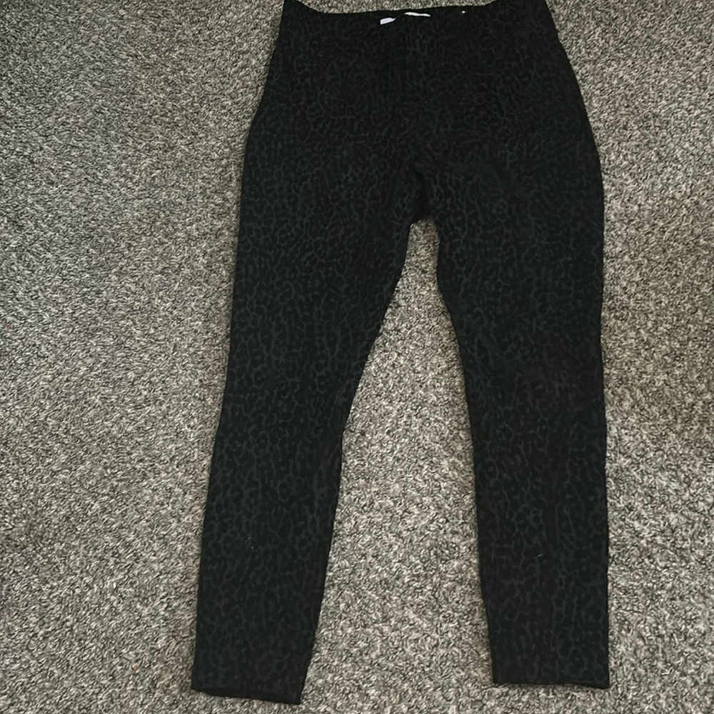 Capri pants